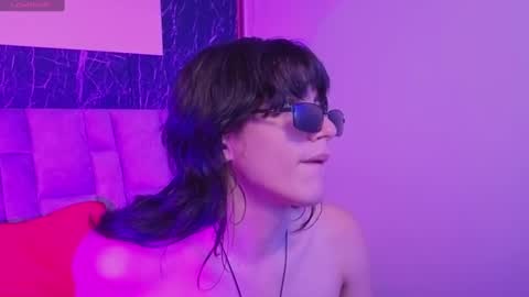 Alex online show from 09-27-25, 03:55