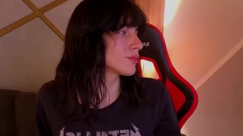 Alex online show from 10-05-25, 04:33