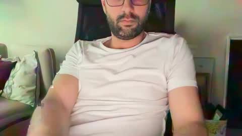 Snapshot of devswiss chatting on 03-09-25, 04:44 DevSwiss online show from 03-09-25, 04:44