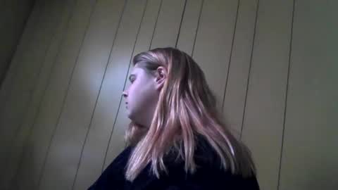 Snapshot of devykitten2018 chatting on 01-22-25, 08:59 devykitten online show from 01-22-25, 08:59