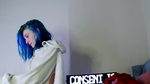 Snapshot of devykitten2018 chatting on 03-28-26, 03:17 devykitten online show from 03-28-26, 03:17