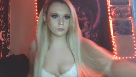 Snapshot of devyn_winter chatting on 02-02-26, 09:24 devyn winter online show from 02-02-26, 09:24