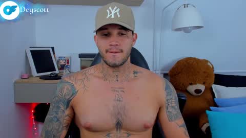 JULIAN online show from 02-25-25, 01:20