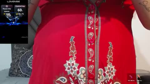 Snapshot of dharanisnisha chatting on 10-22-25, 03:23 dharanisnisha online show from 10-22-25, 03:23