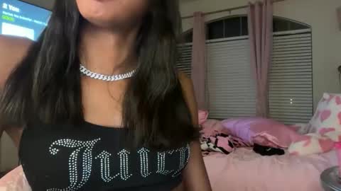 Dolly online show from 04-25-26, 03:09