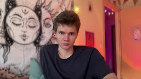 Snapshot of di_n_alex chatting on 12-28-24, 10:47 Di Alex online show from 12-28-24, 10:47