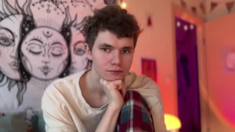 Snapshot of di_n_alex chatting on 12-29-24, 10:12 Di Alex online show from 12-29-24, 10:12