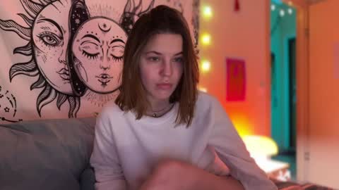 Snapshot of di_n_alex chatting on 01-17-25, 03:53 Di Alex online show from 01-17-25, 03:53