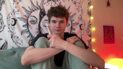 Snapshot of di_n_alex chatting on 01-29-25, 10:05 Di Alex online show from 01-29-25, 10:05