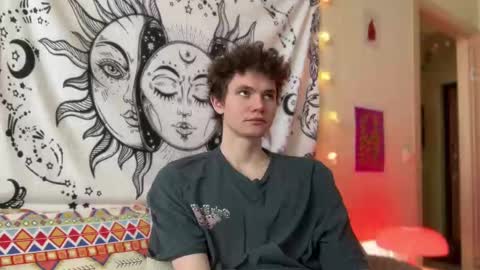 Snapshot of di_n_alex chatting on 02-09-25, 10:31 Di Alex online show from 02-09-25, 10:31