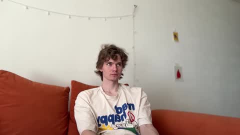 Snapshot of di_n_alex chatting on 09-14-25, 09:41 Di Alex online show from 09-14-25, 09:41