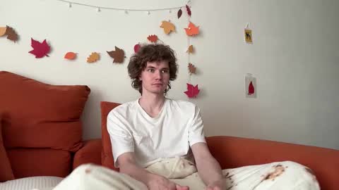 Snapshot of di_n_alex chatting on 10-23-25, 08:46 Di Alex online show from 10-23-25, 08:46