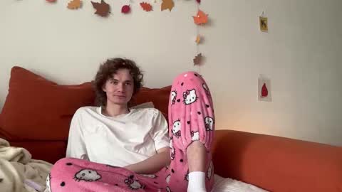 Snapshot of di_n_alex chatting on 11-20-25, 09:31 Di Alex online show from 11-20-25, 09:31