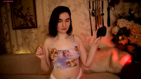 Snapshot of dia__diana chatting on 02-20-25, 08:28 Diana Di Honey online show from 02-20-25, 08:28