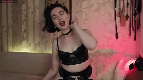 Snapshot of dia__diana chatting on 09-08-25, 02:16 Diana Di Honey online show from 09-08-25, 02:16