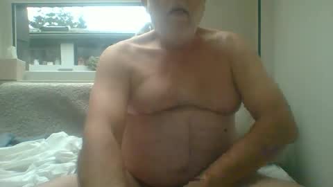 Snapshot of dial76 chatting on 12-14-24, 08:34 dial76 online show from 12-14-24, 08:34