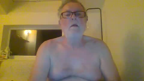 Snapshot of dial76 chatting on 02-06-25, 03:16 dial76 online show from 02-06-25, 03:16