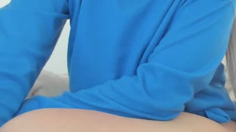 Snapshot of diamond_ava_ chatting on 01-05-25, 07:17 Thea online show from 01-05-25, 07:17