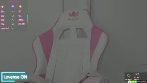 Snapshot of diamond_ava_ chatting on 02-25-25, 06:58 Thea online show from 02-25-25, 06:58