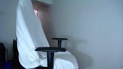 MaSSimo online show from 01-26-25, 05:23