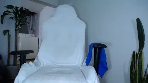 MaSSimo online show from 02-12-25, 12:37