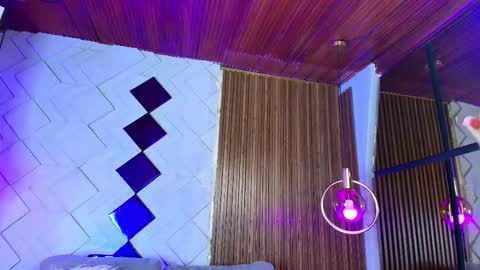 Camila and Megan online show from 11-01-25, 07:05