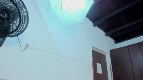 Snapshot of diamond_sweet0 chatting on 05-26-26, 02:07 Diamond online show from 05-26-26, 02:07