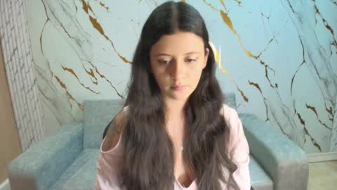 Snapshot of diamond_tf chatting on 12-16-25, 01:05 Diamond online show from 12-16-25, 01:05