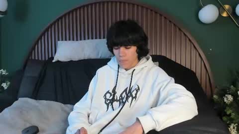 diamond_twink online show from 07-22-26, 08:06