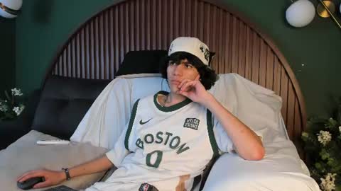 diamond_twink online show from 07-25-26, 05:27