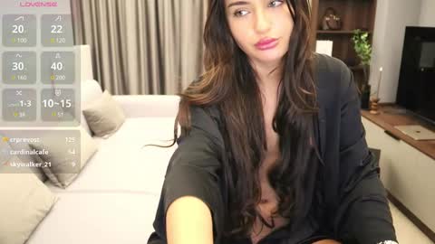 Snapshot of diamondpixie chatting on 03-06-25, 12:00 Iris online show from 03-06-25, 12:00