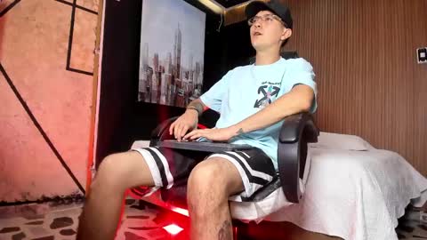 diamondss_1 online show from 05-19-26, 09:43