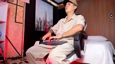 diamondss_1 online show from 05-21-26, 08:38