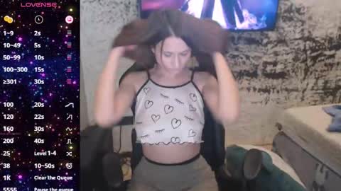 Snapshot of diamr chatting on 11-09-25, 02:37 diamr online show from 11-09-25, 02:37