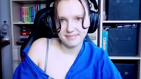 Snapshot of diana_back3 chatting on 10-06-25, 06:33 diana_back3 online show from 10-06-25, 06:33