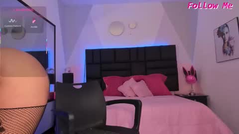 Snapshot of diana_clarck chatting on 10-27-25, 03:27 Diana Tamayo online show from 10-27-25, 03:27