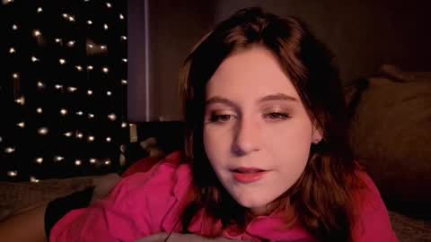 Snapshot of diana_floweri chatting on 12-19-25, 02:51 Diana online show from 12-19-25, 02:51