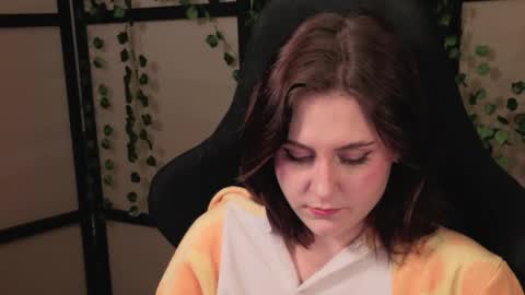 Diana online show from 04-03-26, 01:42