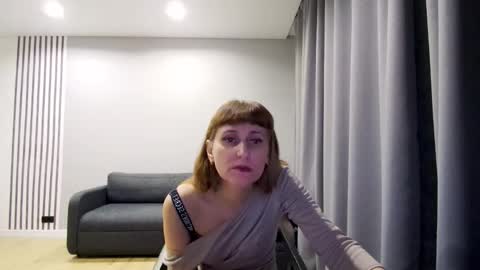 Snapshot of diana_meridor chatting on 02-06-25, 10:10 diana_meridor online show from 02-06-25, 10:10