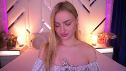 Snapshot of diana_nova chatting on 06-06-26, 06:07 diana_nova online show from 06-06-26, 06:07