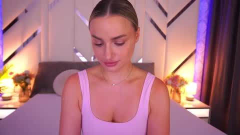 Snapshot of diana_nova chatting on 07-20-26, 01:24 diana_nova online show from 07-20-26, 01:24