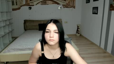 Snapshot of dianaolsens chatting on 11-11-25, 12:49 Diana online show from 11-11-25, 12:49