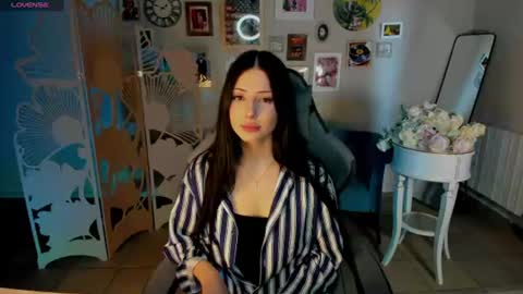 Snapshot of dianarayy chatting on 06-29-26, 05:03 Diana online show from 06-29-26, 05:03