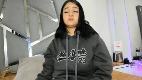 dianarous online show from 09-29-25, 05:12