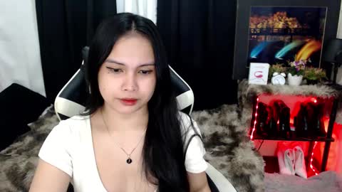 Diane online show from 01-23-25, 05:52