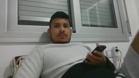 Snapshot of diangohetero21cm chatting on 12-17-24, 07:04 diangohetero21cm online show from 12-17-24, 07:04