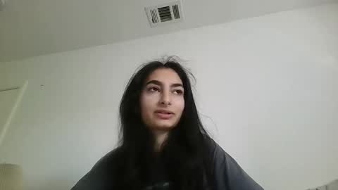 dianneeellla online show from 01-18-26, 08:23