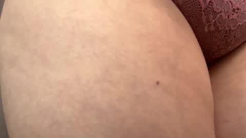 Snapshot of dibelass chatting on 02-13-26, 08:10 Dibellass online show from 02-13-26, 08:10