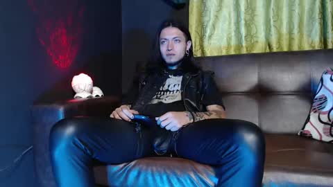 DICAPRIO online show from 05-18-26, 02:18