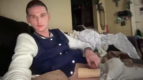 Snapshot of dickabitchdown chatting on 12-04-25, 08:45 DickABitchDown Alexys real spanishmami online show from 12-04-25, 08:45